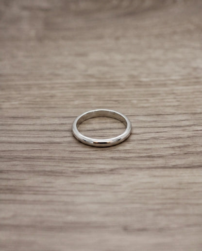 CB Design Curved slät vigselring 2,5 mm i platina