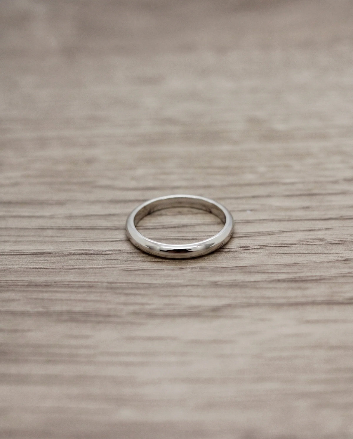CB Design Curved slät vigselring 3,0 mm i platina