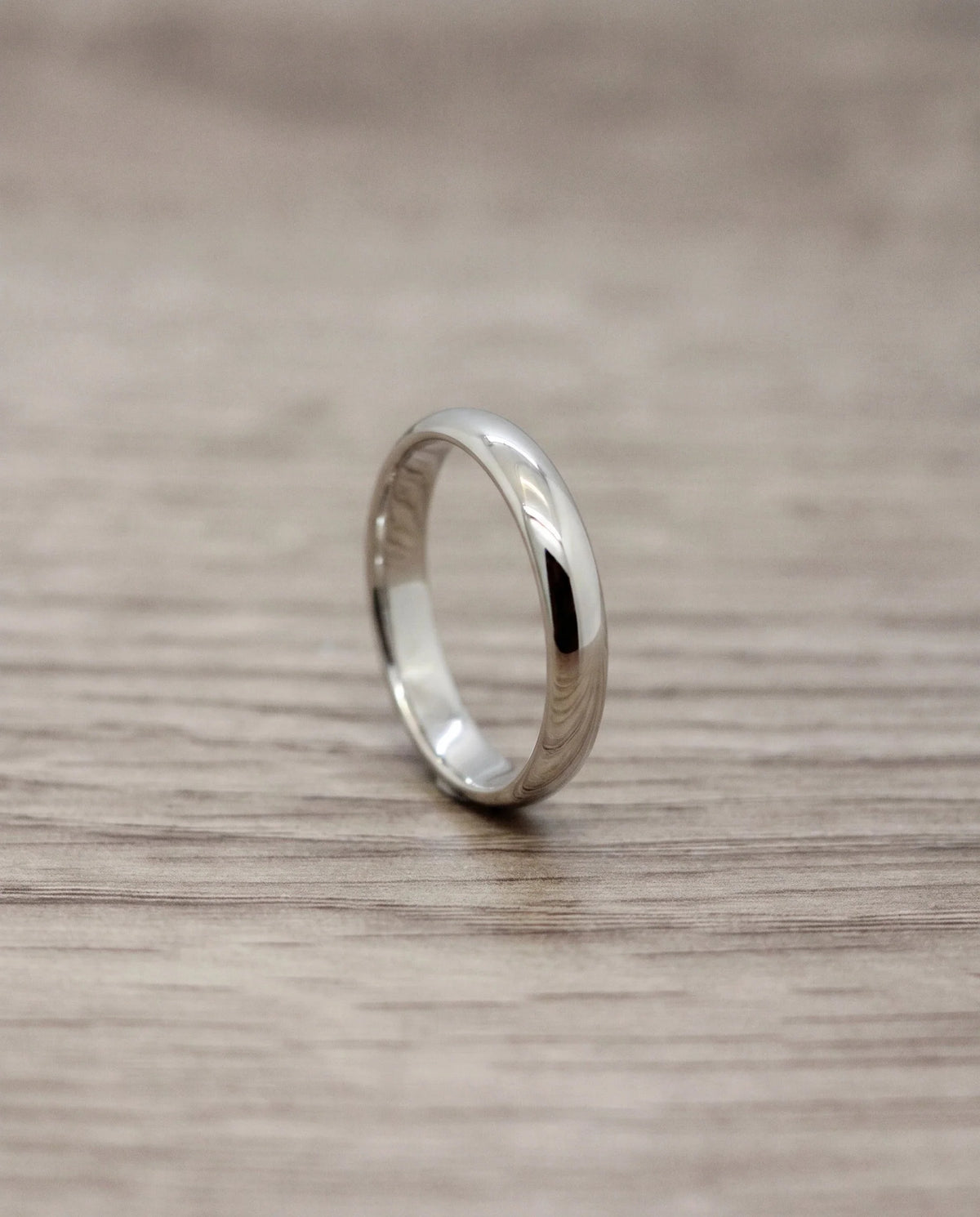 CB Design Curved slät vigselring 4,0 mm i platina