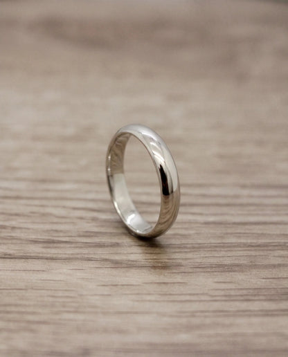 CB Design Curved slät vigselring 5,0 mm i platina